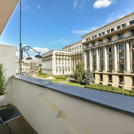 Simple Yet Stylish. Piata Revolutiei Βουκουρέστι