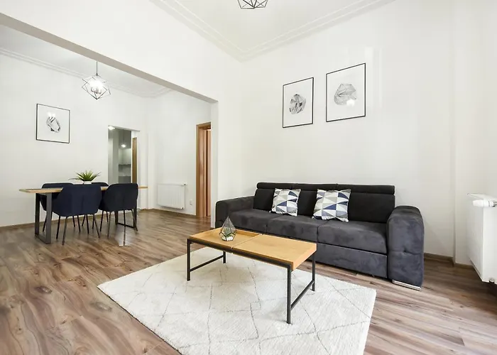 Apartmán Simple Yet Stylish. Piata Revolutiei *